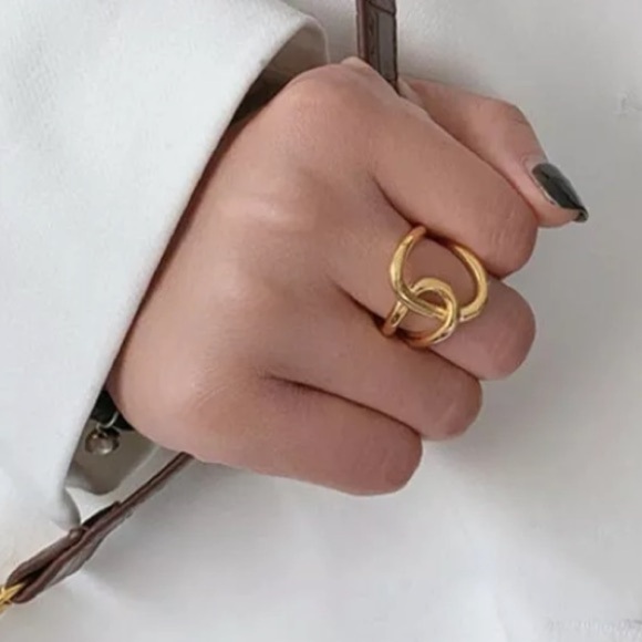 Solid .925 Sterling Silver Gold Ring – Adjustable Interlocked Minimalist Design - Picture 9 of 14